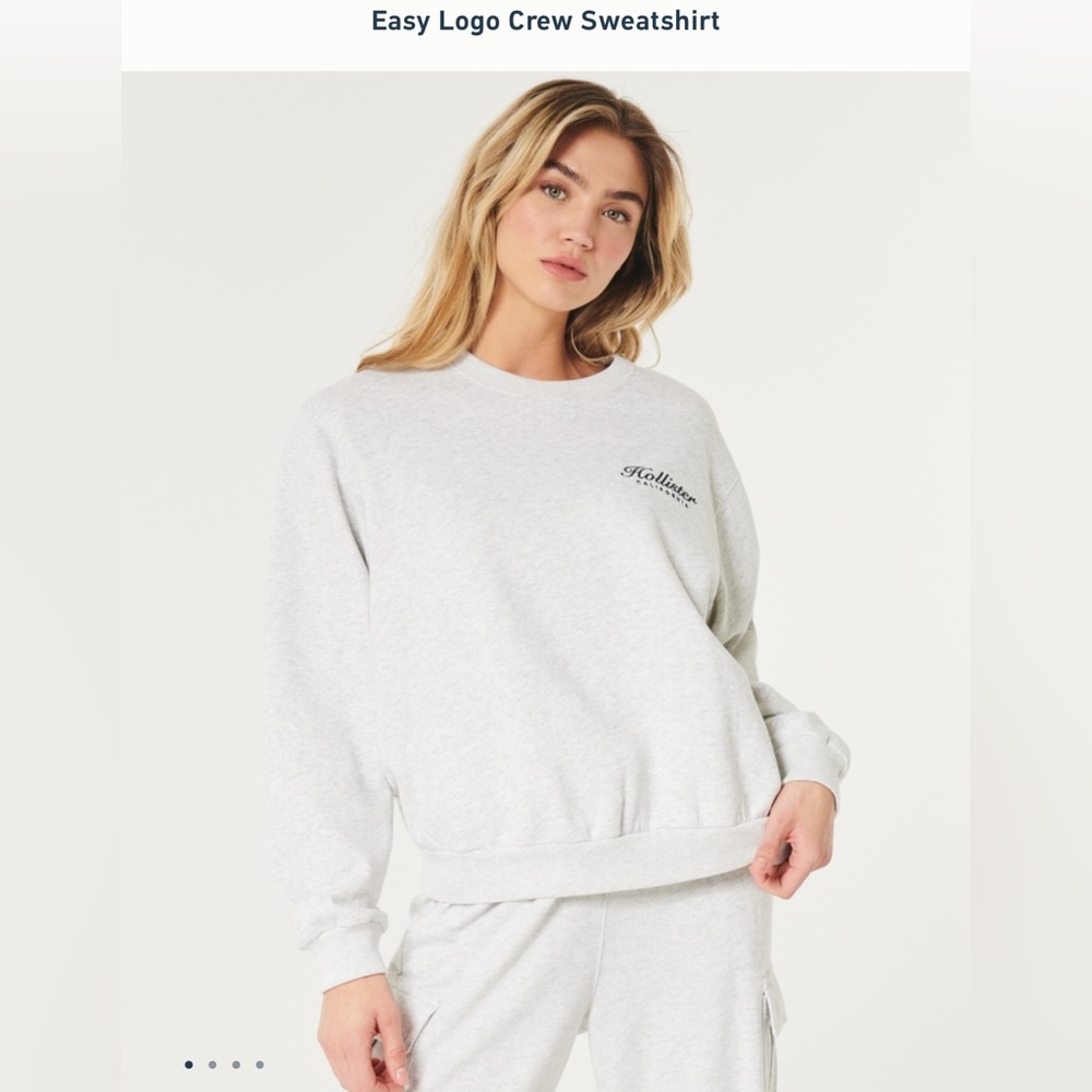 Hollister Easy Logo Crew Sweatshirt in Light Gray